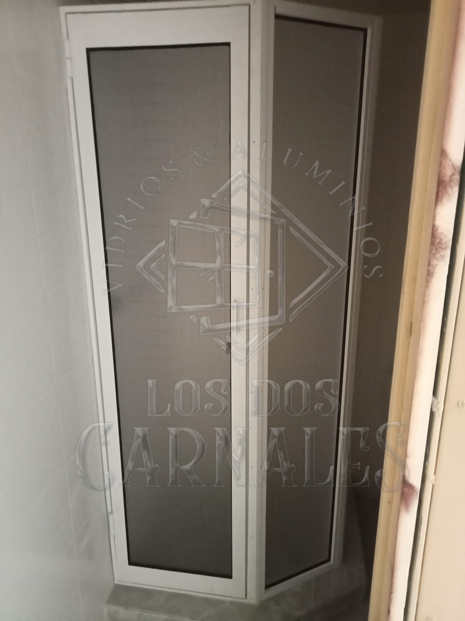 Canceles de Baño en Policarbonato Cristal Templado y Herrajes de Acero Inoxidable Chihuahua