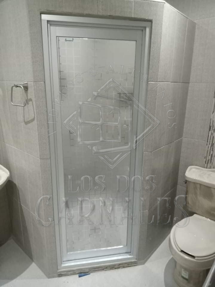 Canceles de Baño en Policarbonato Cristal Templado y Herrajes de Acero Inoxidable Chihuahua