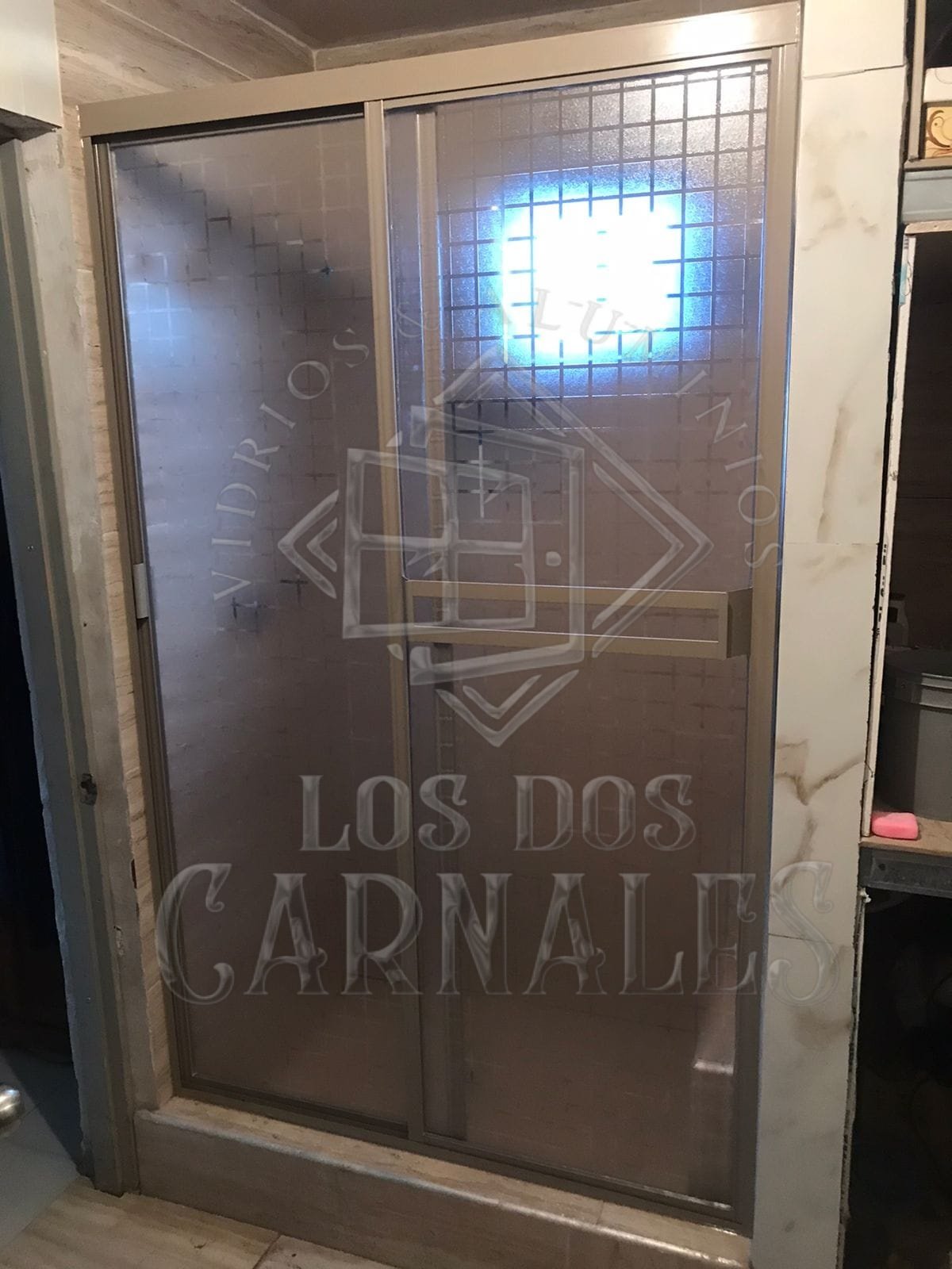 Canceles de Baño en Policarbonato Cristal Templado y Herrajes de Acero Inoxidable Chihuahua